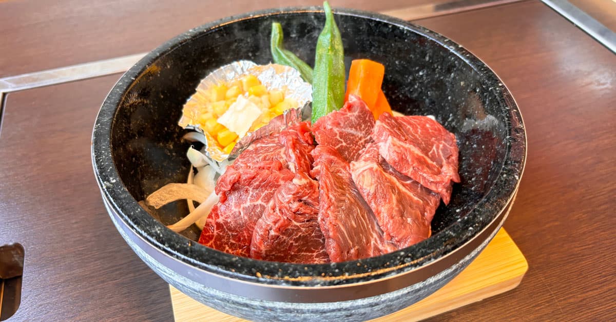 biid、片瀬江ノ島駅前の焼肉店「HAYA 江ノ島店」にて、熱々で食べる『石焼焼き肉ランチ』の提供開始！