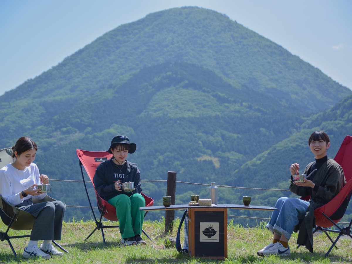 ＜絶景朝ごはん＞島根の温泉旅館ゆとりろ津和野×体験ツアーYu-naコラボ　津和野城跡トレッキング&朝ごはんプラン2024年4月5日より販売開始