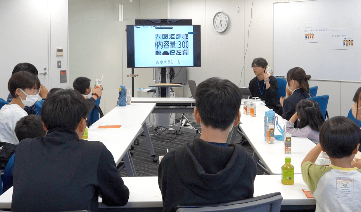 LeTechは「山王こどもセンター」のこども達と「看板・サインの歴史を学ぶ会」を実施しました