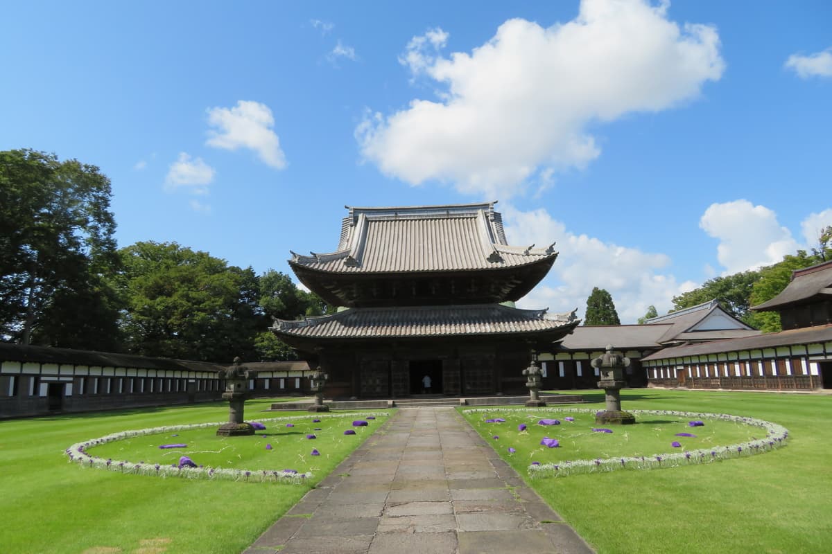 第24回　花まつフラワーデザイン展『花心論2022』国宝高岡山瑞龍寺にて10月1日(土)2日(日)に開催します