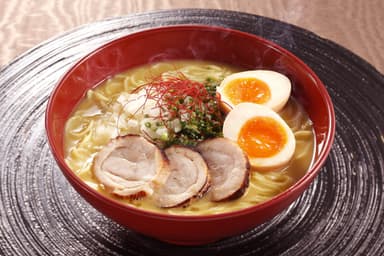 小田急限定『本家あべや』比内地鶏ラーメン　1,100円／1人前 ※各日限定200食　