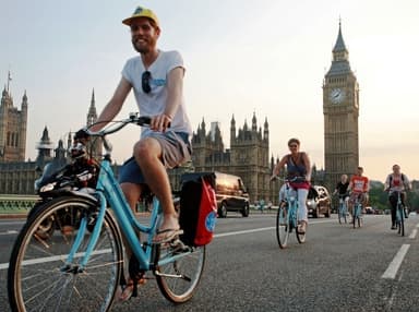 地元っ子の目線で旅する！自転車で巡るロンドン市内観光ツアー