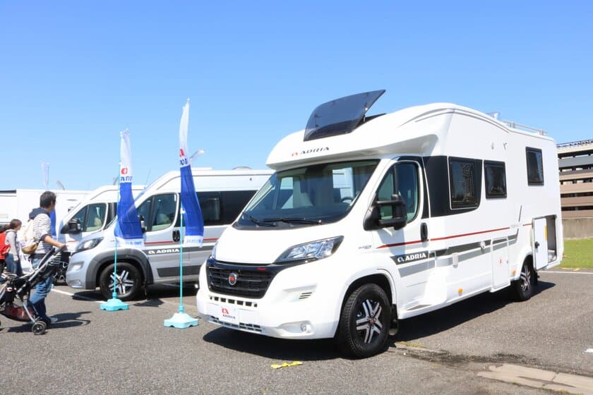 神奈川県下最大級の展示数を誇るキャンピングカー、
秋の祭典が川崎競馬場で9月2日・3日に開催！