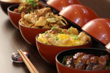 名物ナゴ丼