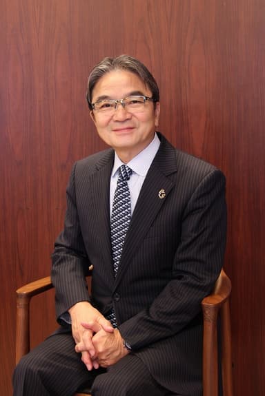 宮田　亮平氏