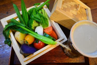 地場野菜の蒸しバーニャカウダ