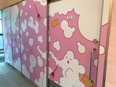 ちびっこ広場トイレ内観(女子)