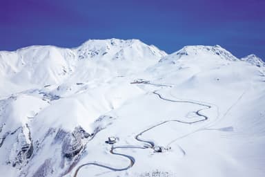 春の立山室堂平 周辺(航空写真)