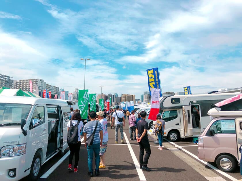 神奈川県下最大級の展示数を誇るキャンピングカー、
春の祭典が川崎競馬場で4月25日・26日に開催！