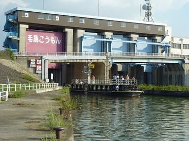 「淀川浪漫紀行」運航の様子