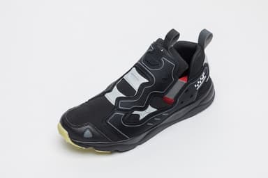 Reebok × ULTRAMAN FURYLITE 3.0 (1)