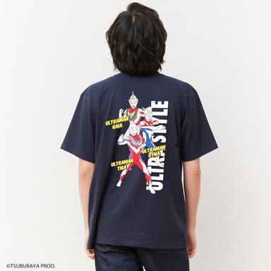 ULTRA STYLE 半袖Tシャツ メンズ【ウルトラマンティガ、ウルトラマンダイナ、ウルトラマンガイア】ネイビー(着用イメージ)