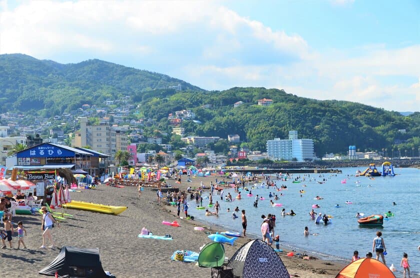 静岡県伊東市の海水浴場が
7月22日よりそろってオープン！海×温泉で大満足！