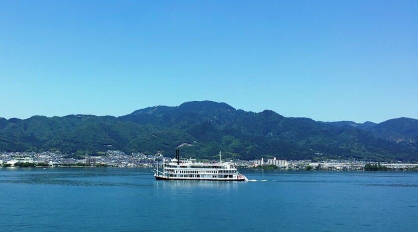 マイカーでびわ湖と比叡山をお得に楽しもう！
ミシガンクルーズ × 比叡山・奥比叡ドライブウェイ
割引券の相互配布を実施します