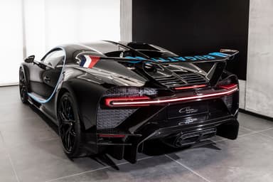 BUGATTI Chiron Pur Sport10