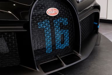 BUGATTI Chiron Pur Sport6