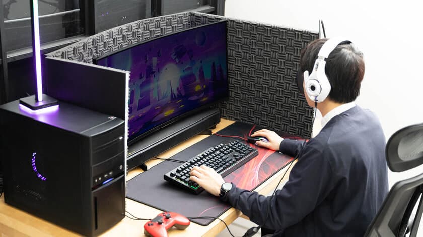 深い没入感と配信音声の反響ノイズ低減で明瞭感も向上、
PCゲーム向けパーテーションが12月下旬に販売開始！