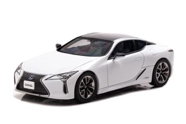 LC500h White Nova Glass Flake：前