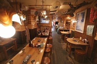 西新宿リビング店内3