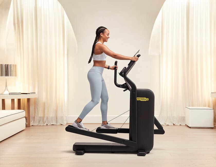 家庭用フィットネスマシン「Technogym Elliptical」登場　
～関節に衝撃が少ない全身ワークアウト　心身を健康に導く～