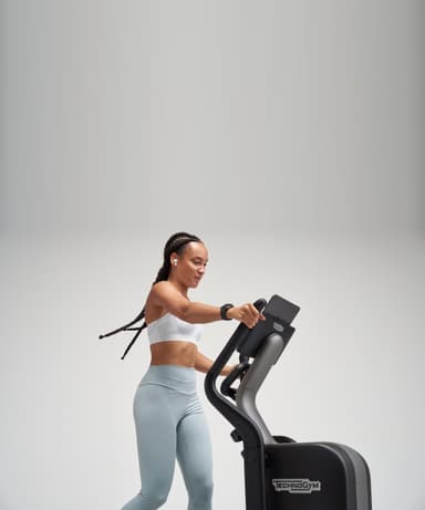 Technogym　Elliptical　9