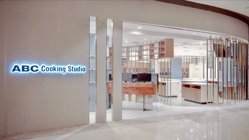 ABC Cooking Studioが
インドネシアのショッピングモールに第3店舗目を出店！
6月24日、「PIK Avenue店」がグランドオープン！