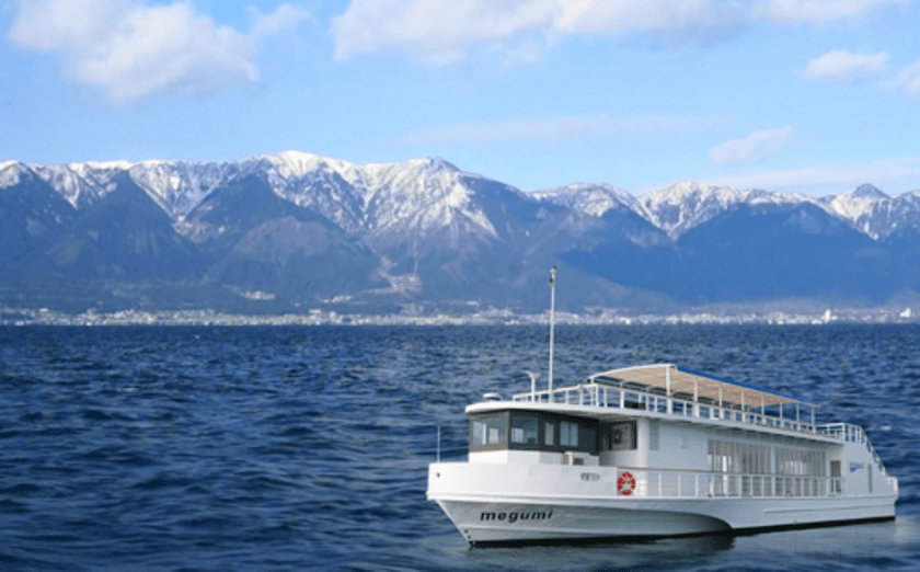 ～ 冬限定！びわ湖の美しい冬景色を味わう2時間半の船旅へ ～
びわ湖縦走 雪見船クルーズ