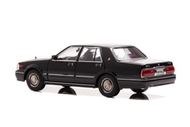 左後：1/43 日産 グロリア Brougham VIP (PAY31) 1998 Black