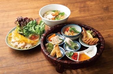 ｢VIETNAMESE CYCLO」5th Anniversary Dinner Set(ディナータイム限定)※写真はフォーのセットになります