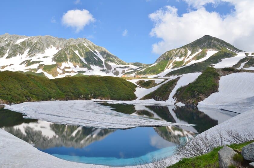 富山県と長野県を結ぶ「立山黒部アルペンルート」で
「雪の大谷フェスティバル2nd STAGE」を5月22日より開催！