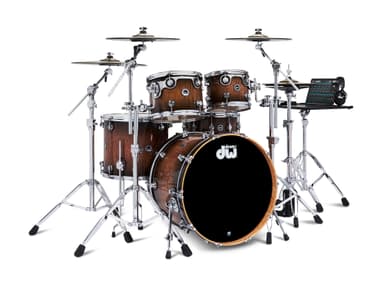 『DWe』ドラム・キット・イメージ(5-Piece Complete Bundle Kit Candy Black Burst)