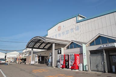 塩釜水産物仲卸市場 外観