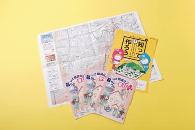 MOMOテラス_京都市発行の防災に関する冊子とハザードマップ