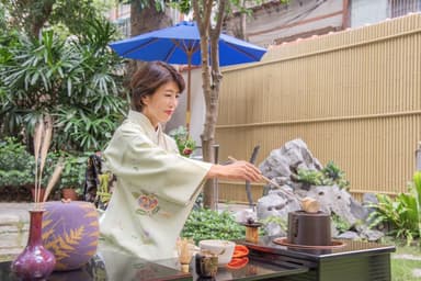 楊三郎美術館にてお点前　村越のりこ氏