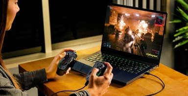 Razer Kishi Ultra - 製品使用イメージ2