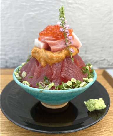 まぐろのてっぺん丼