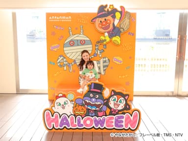 ハロウィーンフォトブース　参加費：無料　場所：1F アンパンマン広場