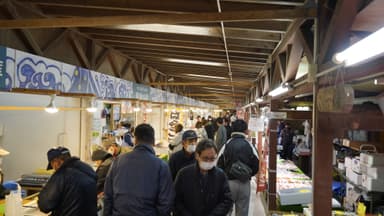 ゆりあげ港朝市の様子