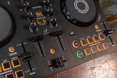 簡単操作でDJミックスを楽しめるSMART CFX・SMART FADER