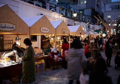 約60店舗の出店者